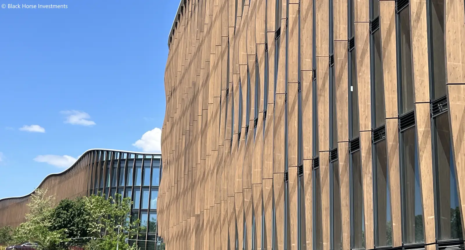 IMG_Deiker Hoefe Skyfassade_breit_withcopyright.jpg